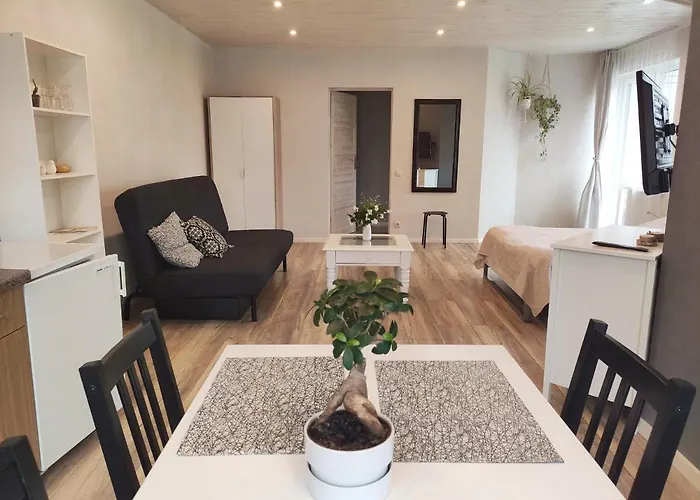 Guest house Family House 2*